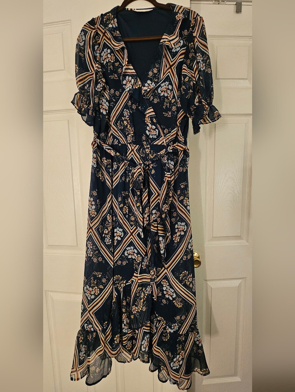 Lauren Conrad Floral Maxi Dress Size Large